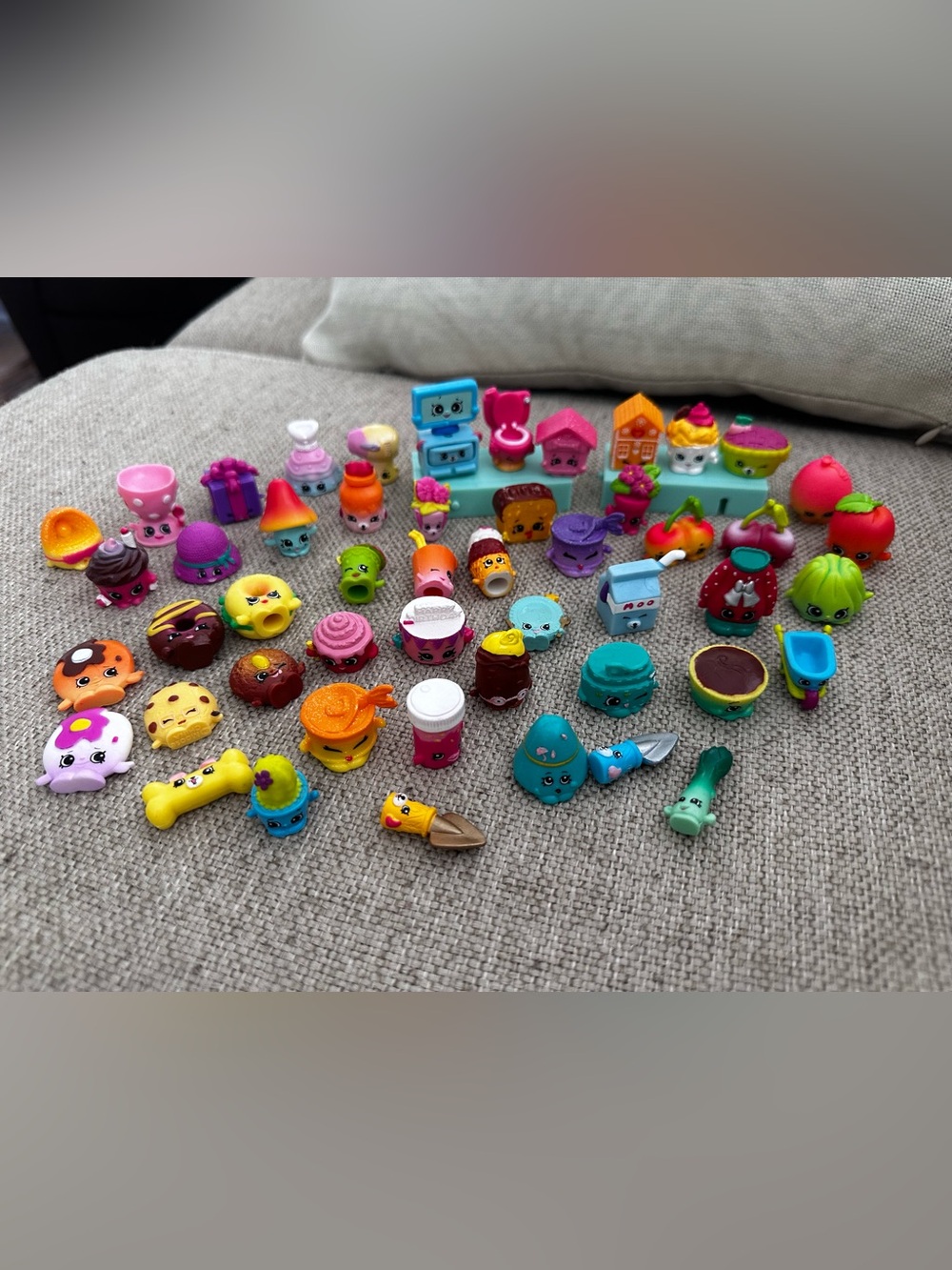 Large Assortment of Shopkins Figures